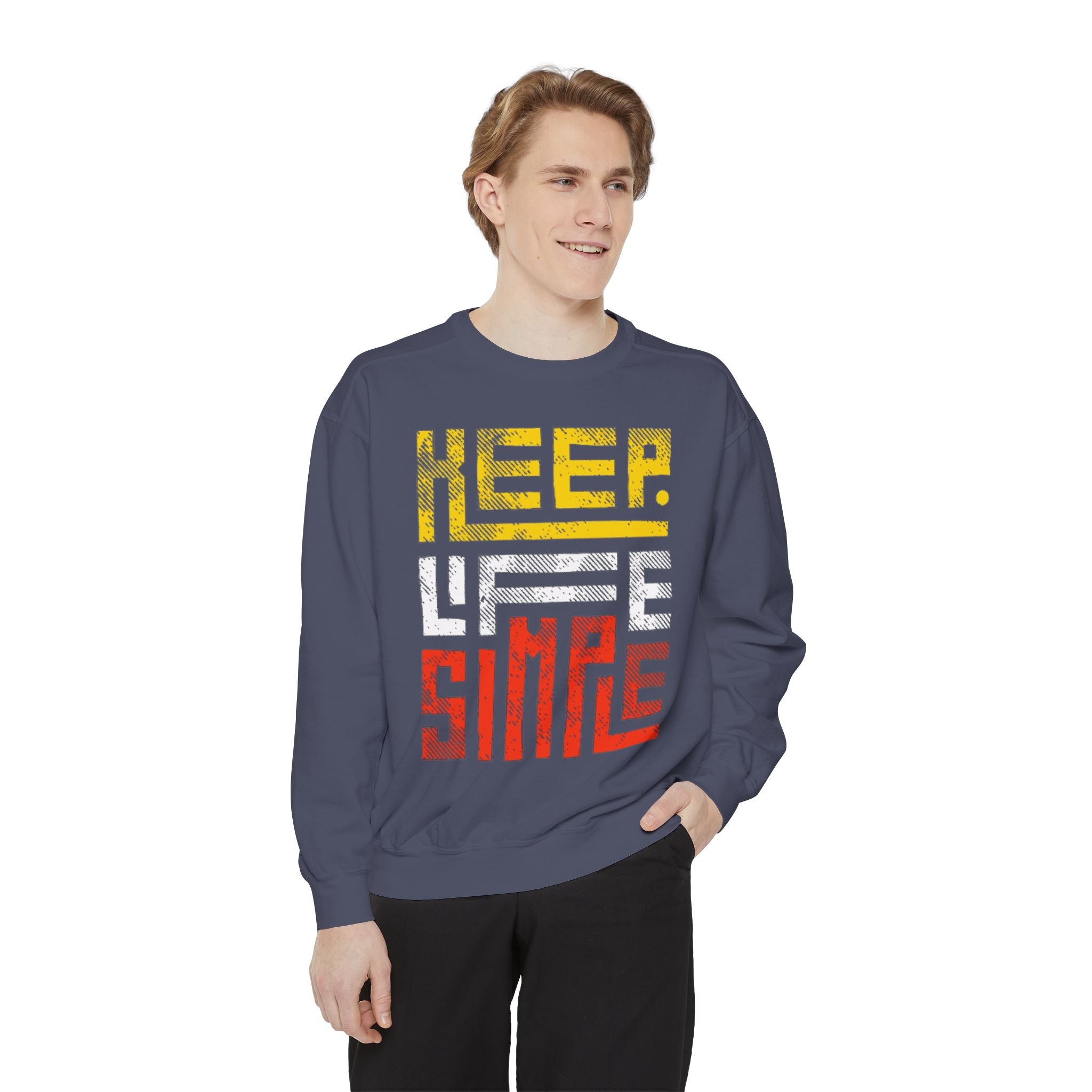 Keep Life Simple Sweatshirt, Cozy Unisex Pullover, Relaxed Fit Sweatshirt, Gift Idea for Minimalists, Casual Wardrobe Essential, Chill [...]