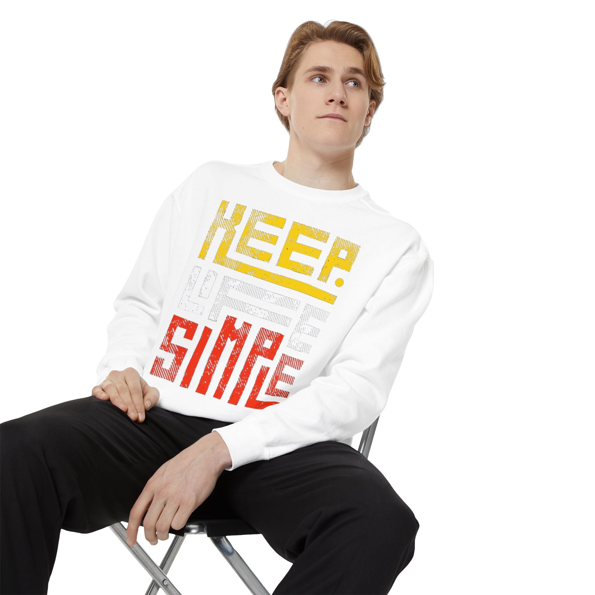 Keep Life Simple Sweatshirt, Cozy Unisex Pullover, Relaxed Fit Sweatshirt, Gift Idea for Minimalists, Casual Wardrobe Essential, Chill [...]